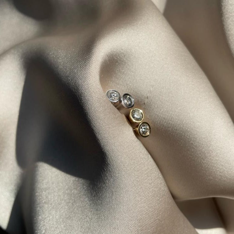 Alma XL Signature Diamond Earrings, 18k Gold / White Gold