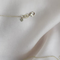 Ebba von Sydow Jewelry Signaturhalsband Mary, 18k Signaturenecklace Mary, 18k Guldhalsband Gold necklace