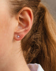 Dimantörhänge med 3 diamanter per smycke, från Ebba Von Sydow Jewelry