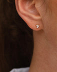 Diamantörhänge med tre diamanter Sigirid - Från Ebba von Sydow Jewelry