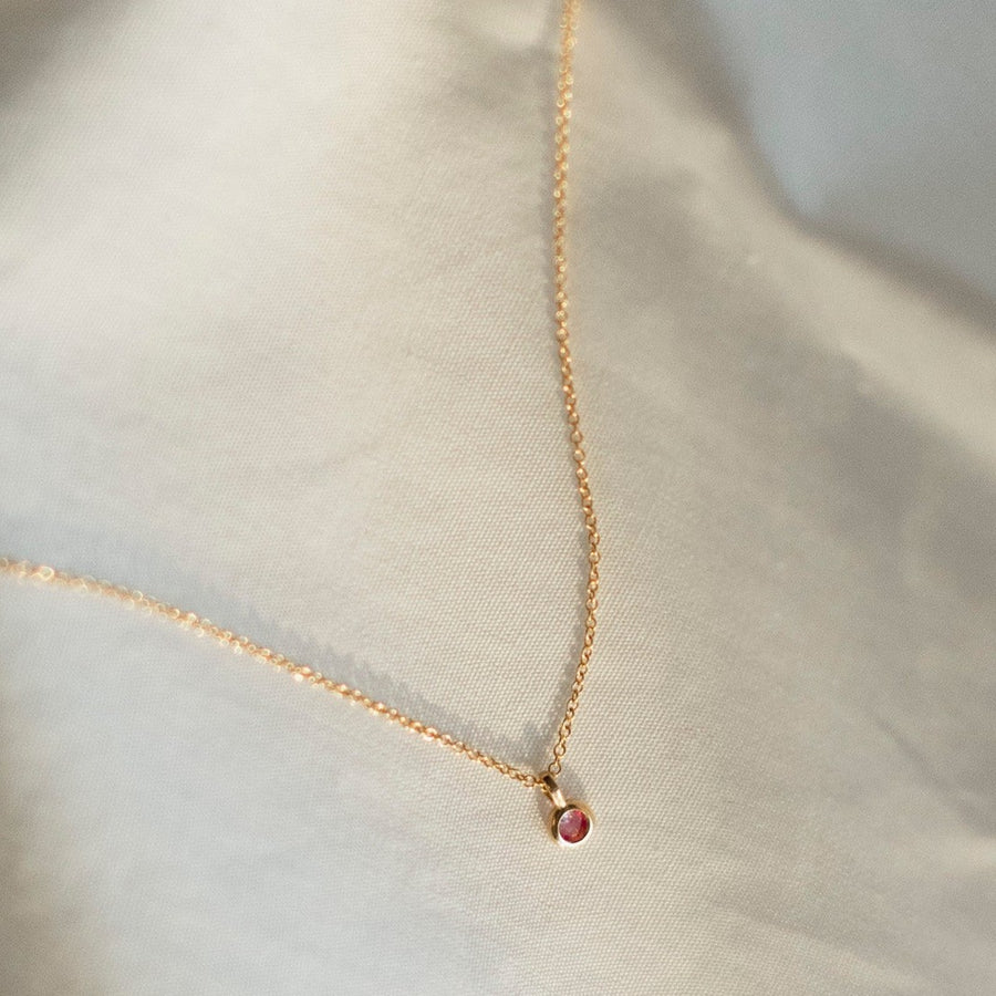 Kitty rosa safir-halsband, 18k gult guld / vitguld