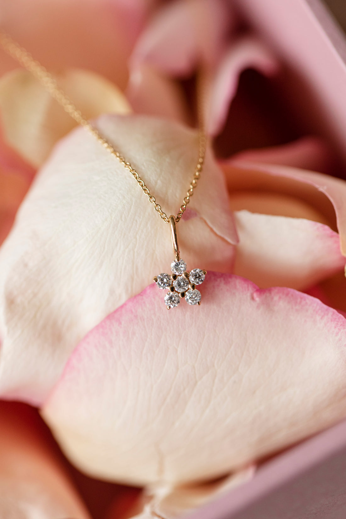Amy diamantblomma, berlock, 18K gult guld / vitguld