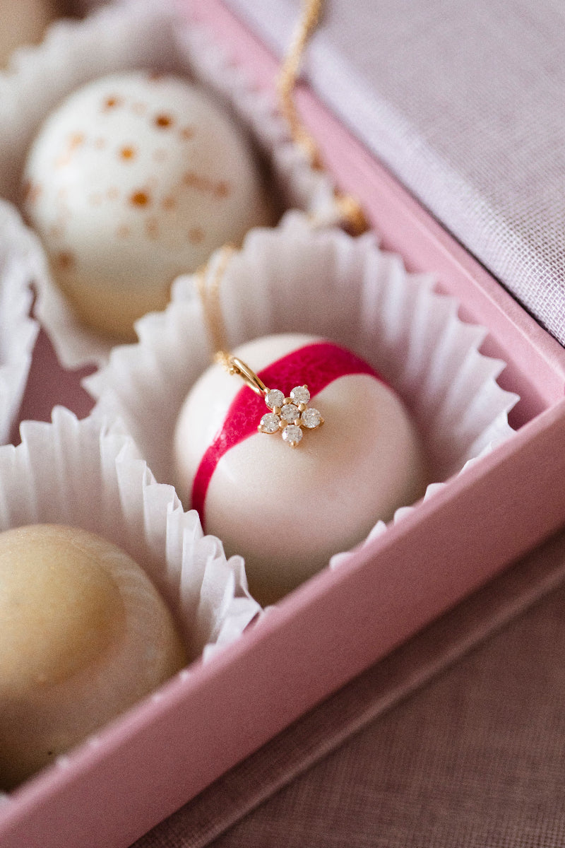 Amy diamantblomma, berlock, 18K gult guld / vitguld