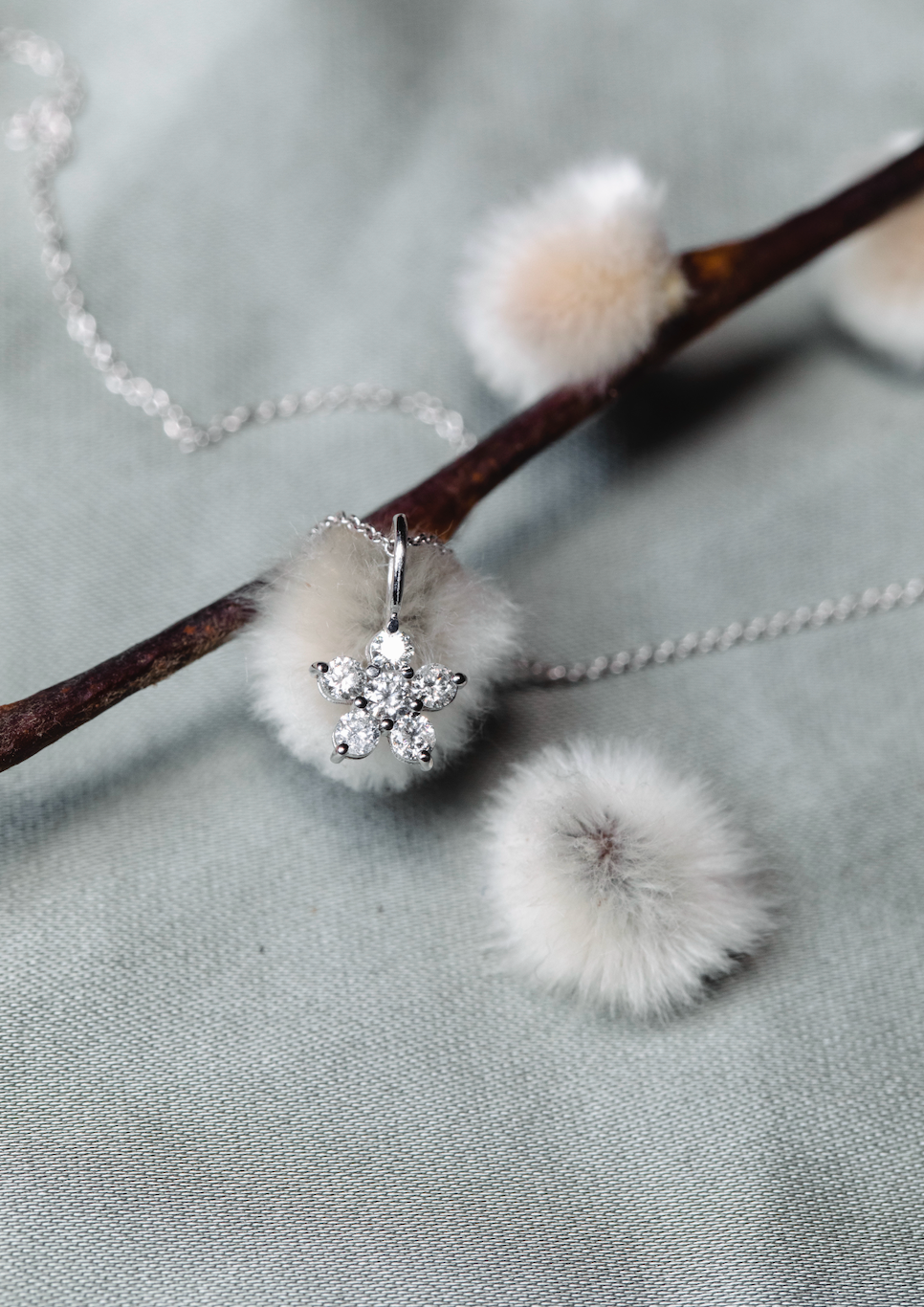 Amy Necklace, 18K Yellow Gold / White Gold