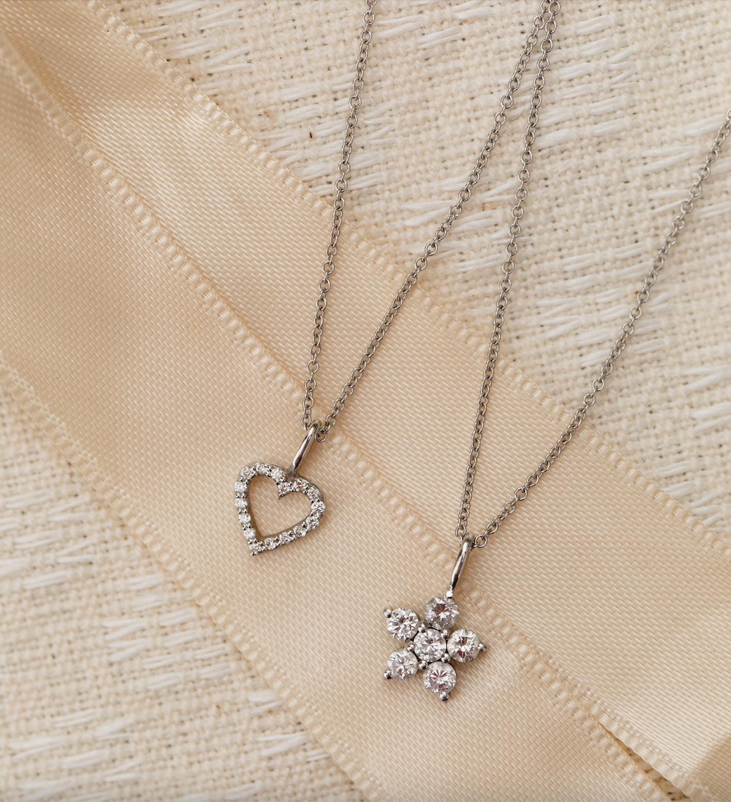 Amy Necklace, 18K Yellow Gold / White Gold