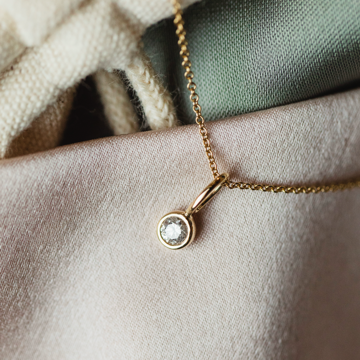 Greta diamanthalsband, 18k gult guld / vitguld