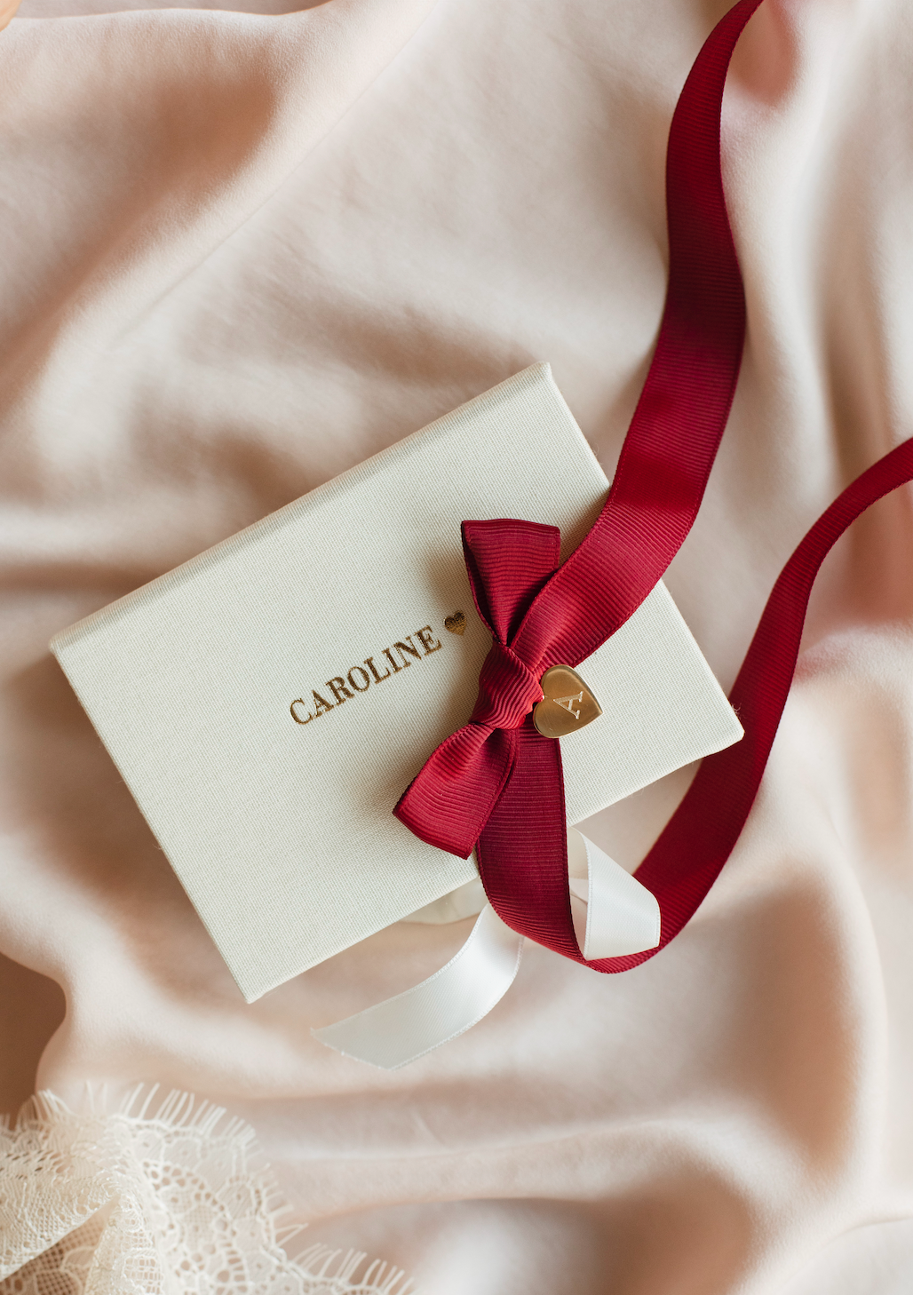 Alice berlock, 18k gult guld