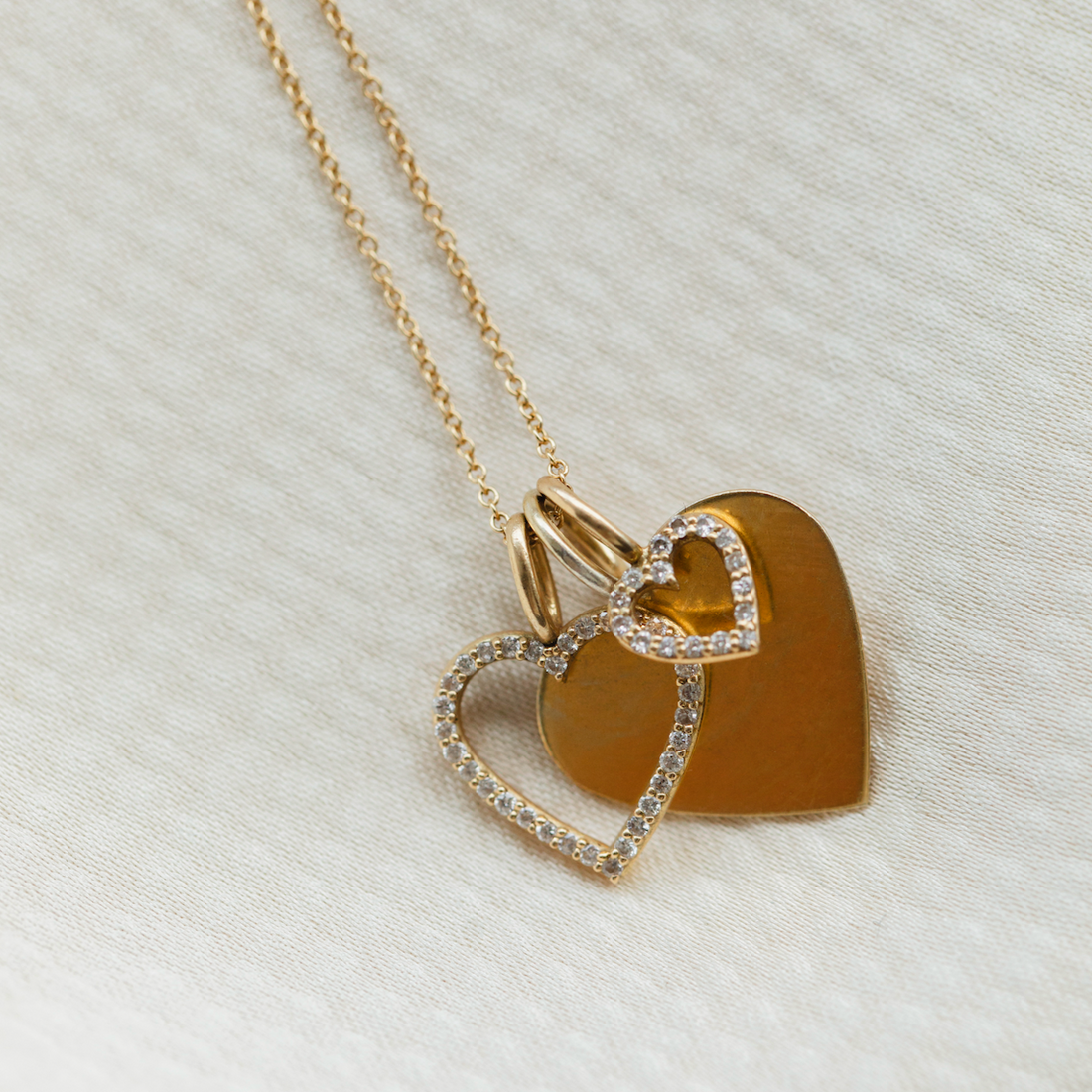 Astrid XL diamanthjärta berlock, 18k gult guld / vitguld