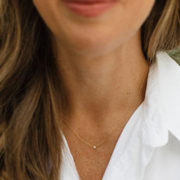 Mary signatur halsband med en diamant - ebba von sydow jewelry